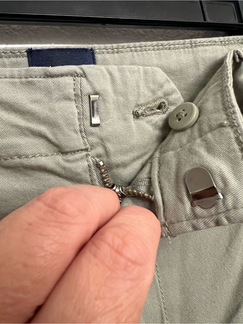 GAP Women's Slim Ankle Pant NWT - Picture 8 of 11